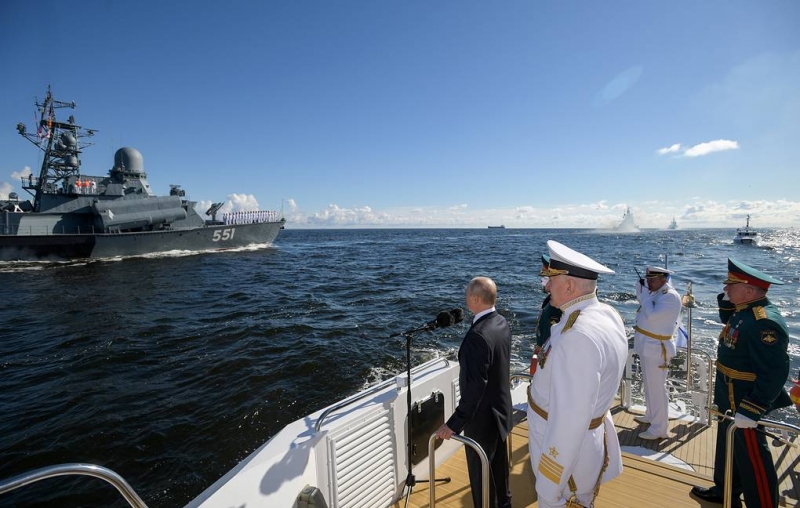 Путин заявил о планах усилить ВМФ уникальными гиперзвуковыми ударными комплексами