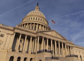 Reuters: в Сенате США предложили ежегодно выделять Украине $300 млн военной помощи