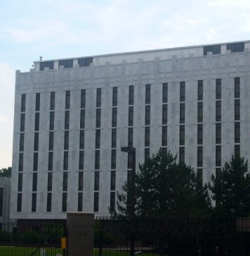 РФ направила ноту протеста в Госдеп из-за нападения на российских журналистов в Портленде