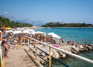 Российские туроператоры открыли бронирование туров в Турцию