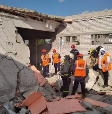 Тела троих погибших извлекли из-под завалов в Кировской области