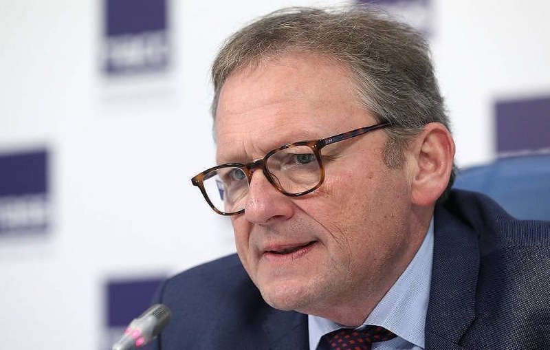 Титов попросил Роспотребнадзор ускорить открытие детских лагерей