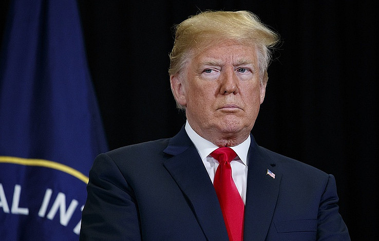 Трамп предложил отложить выборы в США в связи с пандемией

