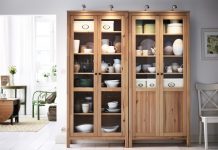 Шкаф-витрина для гостиной