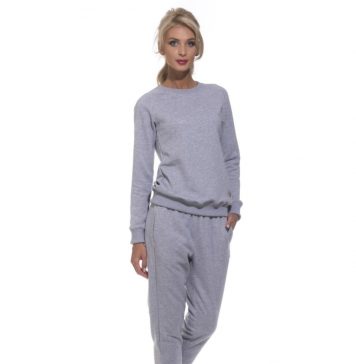 Женские костюмы