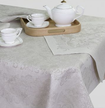 Красивые льняные скатерти