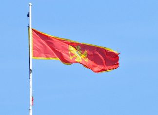 Черногория разрешила россиянам въезд без ограничений