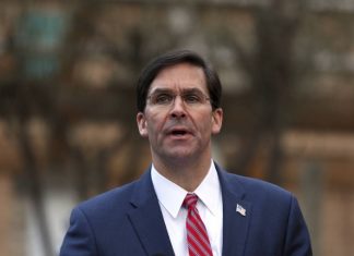 Глава Пентагона объяснил перегруппировку войск США в Европе продвижением к границам России