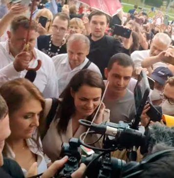 Явка на выборах президента Белоруссии превысила 79%. Но мешают очереди, устроенные «провокаторами» и участниками митингов протеста