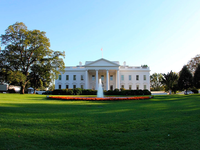 Конференцию Трампа в Белом доме прерывали из-за перестрелки, в которой пострадали два человека