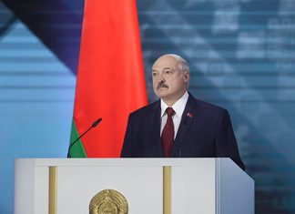 Лукашенко упрекнул потерявшую союзников Россию в переходе к партнерским отношениям вместо братских