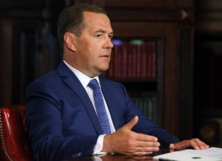 Медведев заявил, что со сторонниками Фургала необходимо считаться