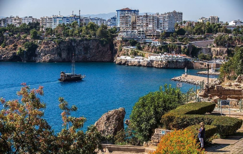 Минздрав Турции опроверг информацию о вспышке коронавируса на курортах