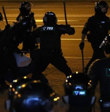 Один человек погиб в ходе беспорядков в Минске