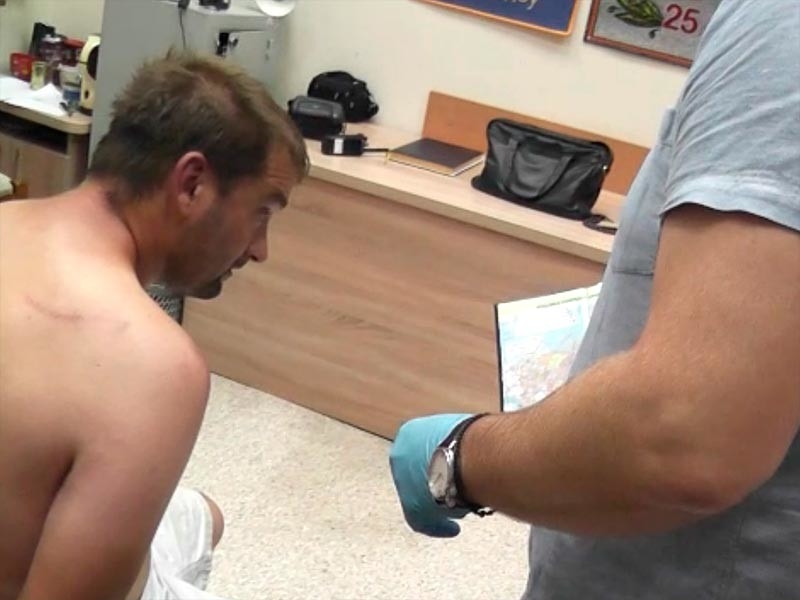 В Белоруссии жена задержанного "координатора протестов" рассказала, как люди в штатском  избили ее с мужем и отняли 10 тыс. долларов