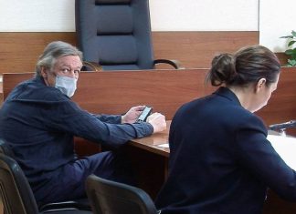 В машине Ефремова после ДТП были найдены гашиш и гашишное масло