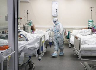 В России за сутки выявили 5 159 случаев заражения коронавирусом. Это минимум с 23 апреля