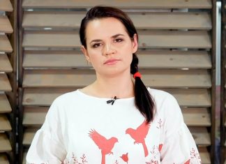 В штабе Тихановской весь вечер не знали, где их кандидат