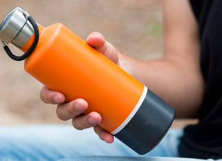 Современная бутылка для воды