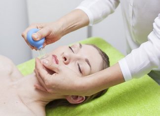 Вакуумный массаж кожи лица