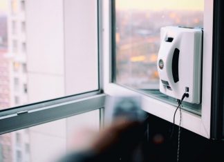 Незаменимый помощник в мойке окон