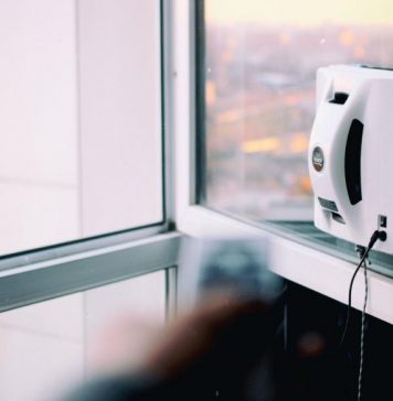 Незаменимый помощник в мойке окон