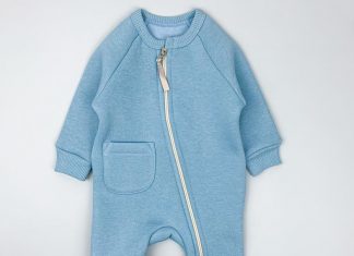 Большой выбор детской одежды и аксессуаров