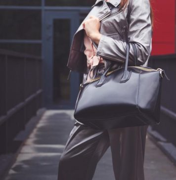 Достоинства классической женской сумки