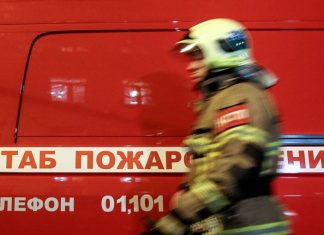 Четыре человека погибли при пожаре в жилом доме в Новосибирске