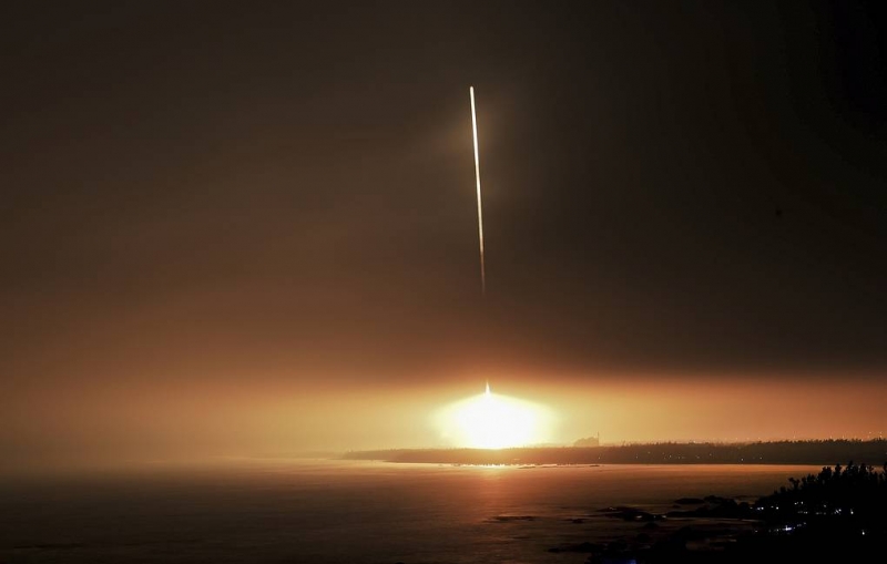 Китай осуществил первый запуск новейшей ракеты-носителя CZ-8 с пятью спутниками на борту