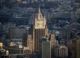 Москва расширяет список британских граждан, которым запрещен въезд в Россию