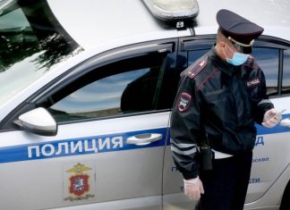 Полиция разыскивает пропавшую в Новосибирской области семью с двумя детьми