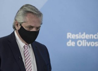 Президент Аргентины связал критику «Спутника V» с геополитической борьбой