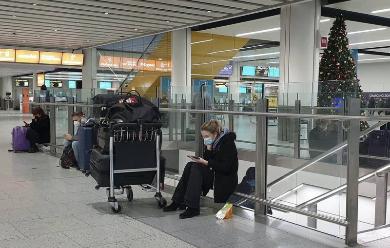 РФ приостановила полеты в Великобританию до 29 декабря из-за нового штамма коронавируса

