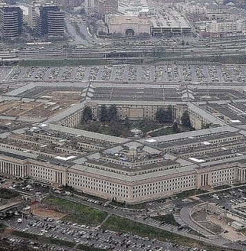 СМИ: в Пентагоне обсуждают действия на случай введения Трампом военного положения