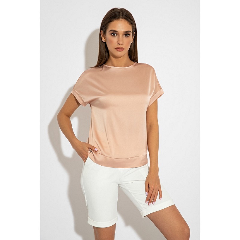 Почему выгоднее всего покупать блузки оптом от производителя?