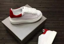 Современные женские кроссовки английского бренда