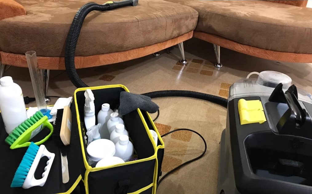 Преимущества выездной химчистки