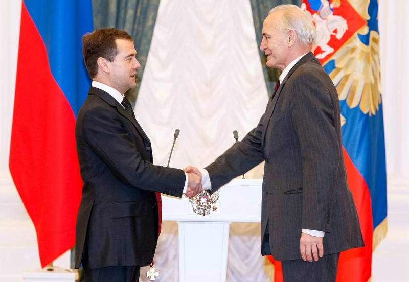 Биография Василия Ланового