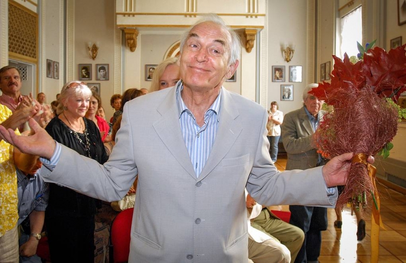 Биография Василия Ланового