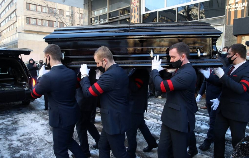 Бориса Грачевского похоронили на Троекуровском кладбище

