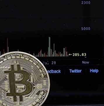 Цена биткойна превысила отметку в $33 тыс.