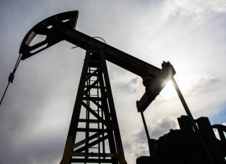 Цена Brent на лондонской бирже ICE превысила $55 за баррель впервые с 25 февраля