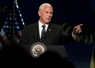 CNN: Пенс не исключает применения поправки к Конституции США для отстранения Трампа