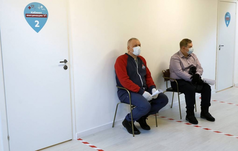 Эксперт считает, что вакцинация от коронавируса не опасна для бессимптомных больных