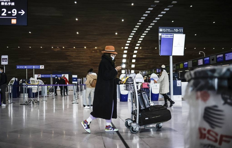 Франция закрывает границы для всех прибывающих из-за пределов ЕС