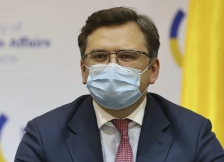 Глава МИД Украины против применения в стране «Спутника V»