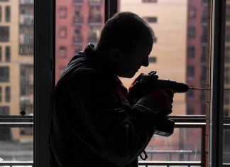 «Известия»: в ОП предлагают ограничить время ремонта в жилых домах до трех дней в неделю