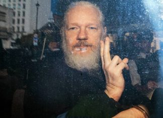Лондонский суд постановил, что Ассанж не может быть экстрадирован в США