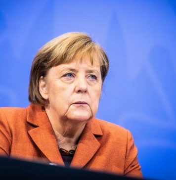 Меркель сообщила, что до сих пор мечтает отправиться в поездку по российскому Транссибу